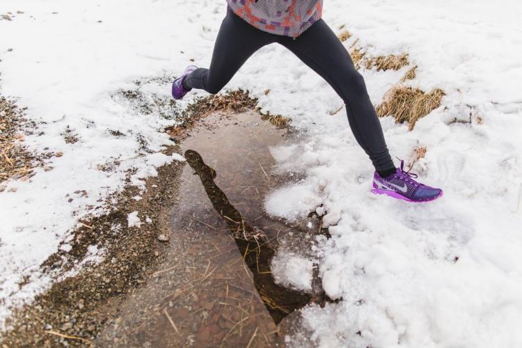 Correre sulla neve: tecnica, abbigliamento e scarpe | LBM Sport